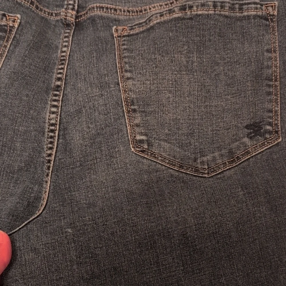 Two Pairs Of Seven7 Jeans - Picture 8 of 14